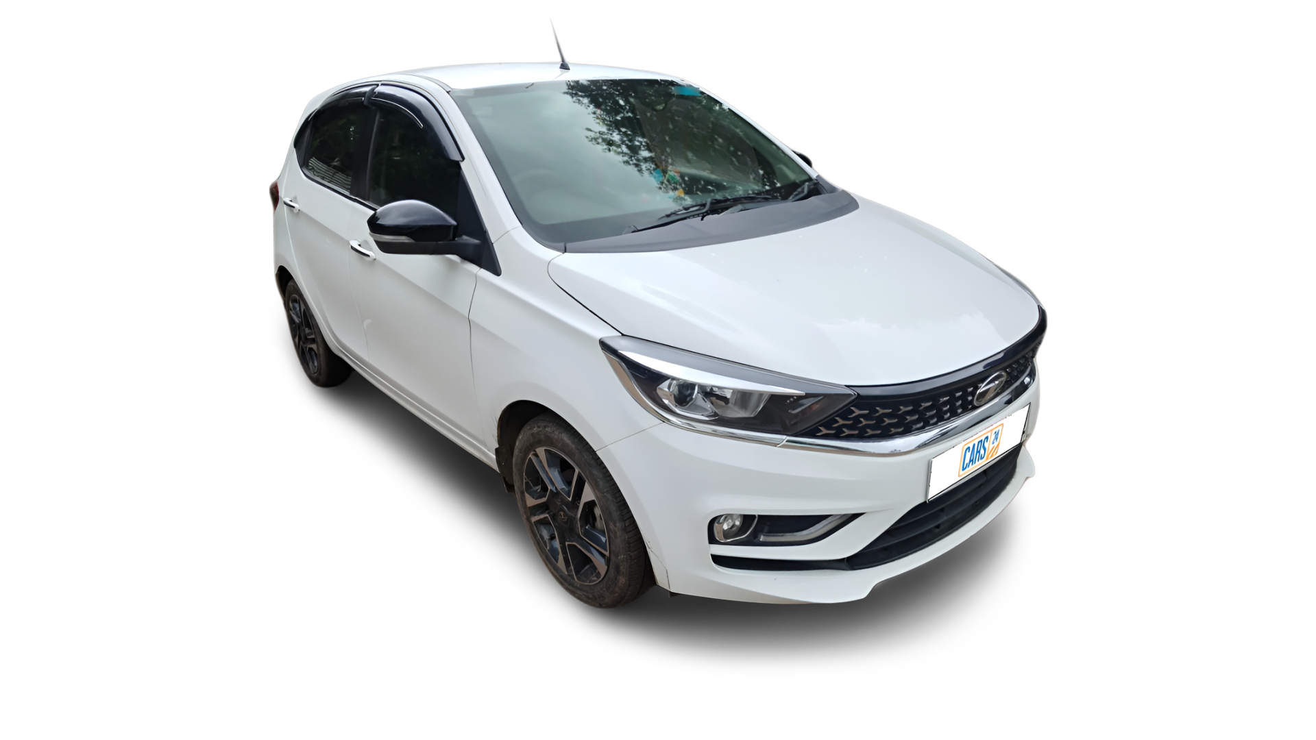 2022 Tata Tiago - Hatchback - Petrol - Automatic - ₹8.90 lakh